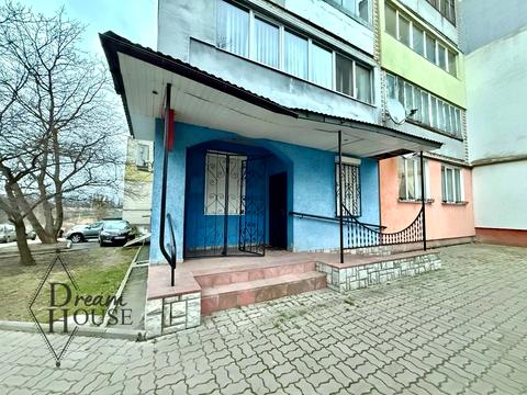 коммерческая по адресу 15-й мікрорайон, 28