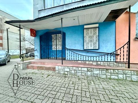 коммерческая по адресу 15-й мікрорайон, 28