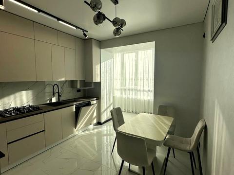 квартира за адресою Приозерна вул., 40