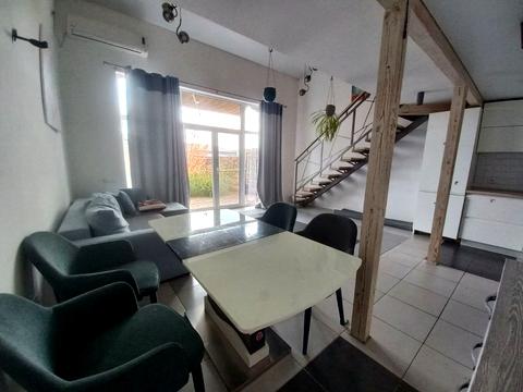 будинок за адресою смт. Пісочин, Озерна вул., 27