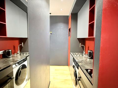 квартира за адресою Євгена Чикаленка вул. (Аржанова), 3