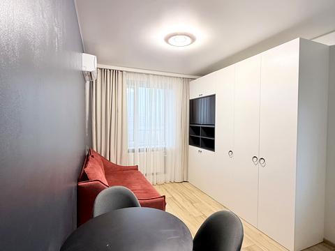 квартира за адресою Євгена Чикаленка вул. (Аржанова), 3