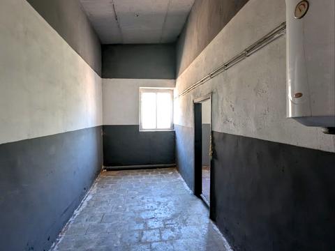 комерційна за адресою Базавлуцька вул., 107