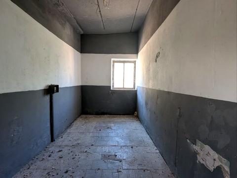 комерційна за адресою Базавлуцька вул., 107