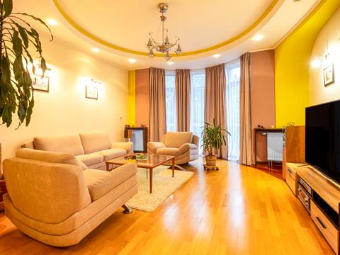 квартира за адресою Сергія Єфремова вул., 30