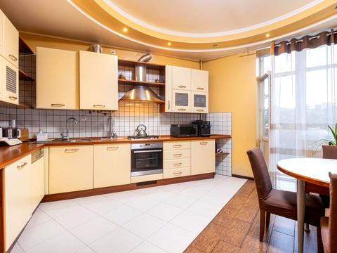 квартира за адресою Сергія Єфремова вул., 30