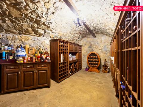 комерційна за адресою Євгена Коновальця вул., 13