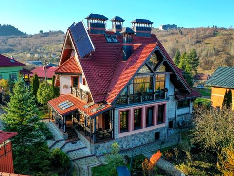 комерційна за адресою Євгена Коновальця вул., 13