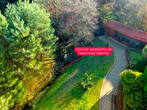 комерційна за адресою Євгена Коновальця вул., 13