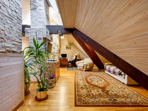 комерційна за адресою Євгена Коновальця вул., 13