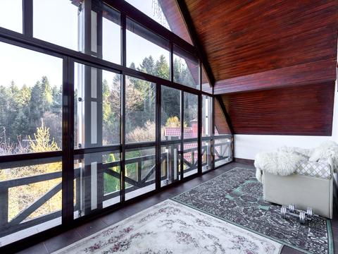 комерційна за адресою Євгена Коновальця вул., 13