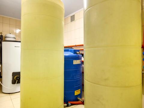 комерційна за адресою Євгена Коновальця вул., 13