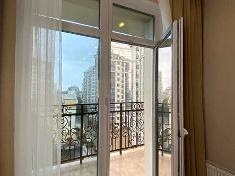 квартира за адресою Італійський бульв., 1г
