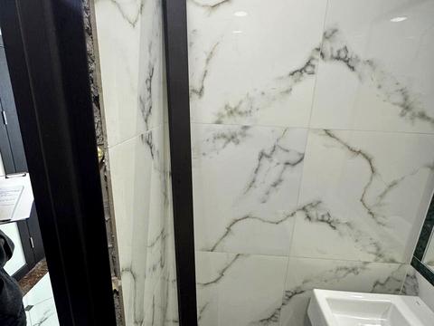 комерційна за адресою Французький бульв., 60Д