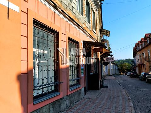 комерційна за адресою Кам'янець-Подільський, Зарванська вул., 16