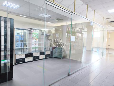 коммерческая по адресу Лесі Українки ул., 30
