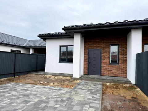 будинок за адресою Успішна