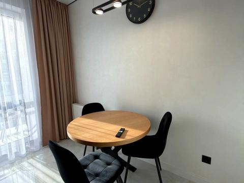 квартира за адресою Леоніда Перфецького вул., (Будинок 1)