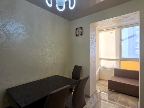 квартира за адресою Олександра Довженка вул., 21а