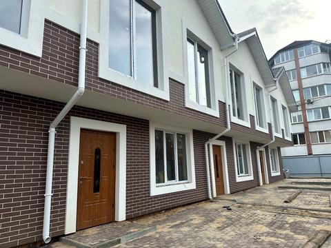 будинок за адресою Новаторів вул.