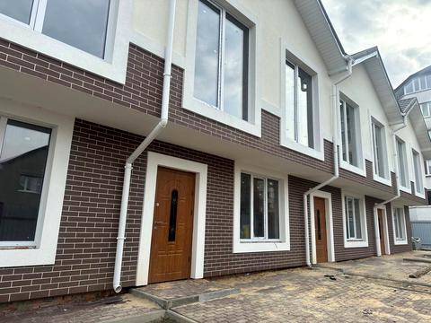 будинок за адресою Новаторів вул.