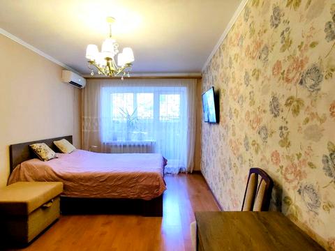 квартира по адресу Квартальна ул. (Гладкова), 13