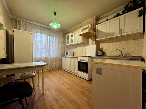 квартира за адресою Калинова вул., 61