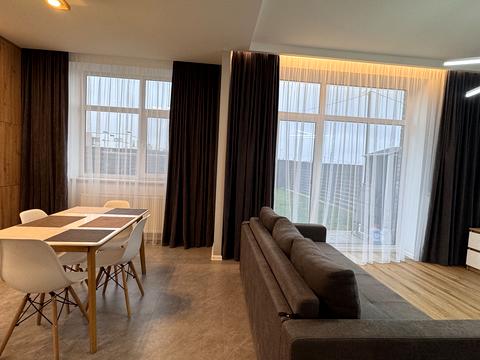 будинок за адресою с. Липники, Квітова, 2