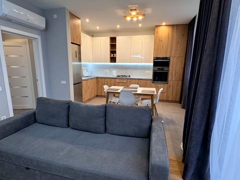 будинок за адресою с. Липники, Квітова, 2