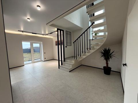 будинок за адресою Молодіжна вул., 30