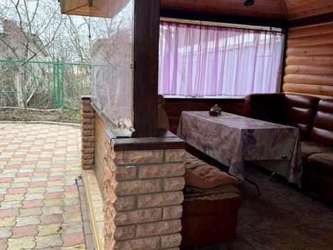 будинок за адресою Молодіжна вул., 25