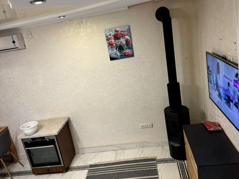 будинок за адресою Молодіжна вул., 25