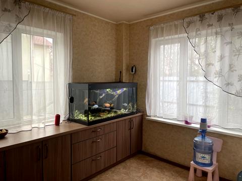 будинок за адресою Дніпровська вул., 2