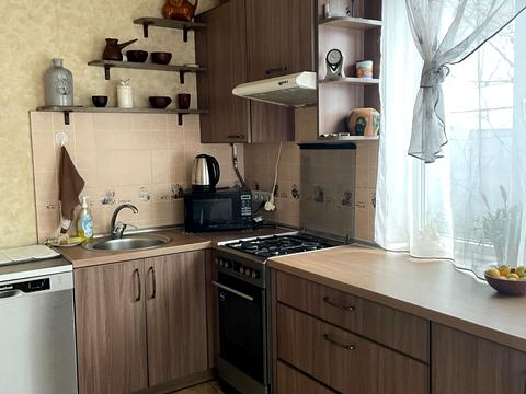 будинок за адресою Дніпровська вул., 2