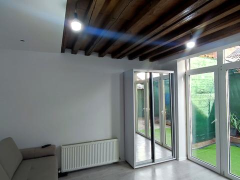 будинок за адресою Промислова вул., 27