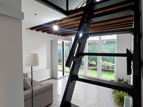 будинок за адресою Промислова вул., 27