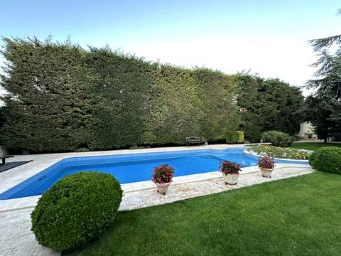 будинок за адресою Довга вул.