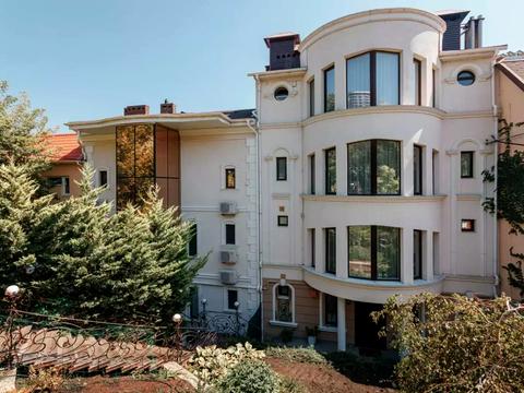 будинок за адресою Новоберегова вул.