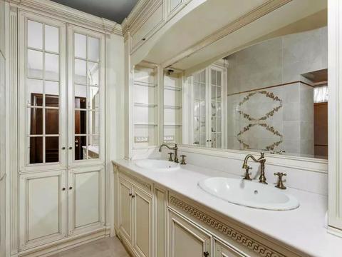 будинок за адресою Новоберегова вул.