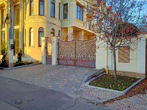 будинок за адресою Одеса, Семена Яхненка вул. (Бабушкіна), 36/1