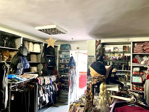 комерційна за адресою Київська вул., 51