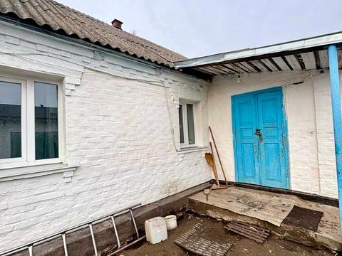 будинок за адресою Центрова