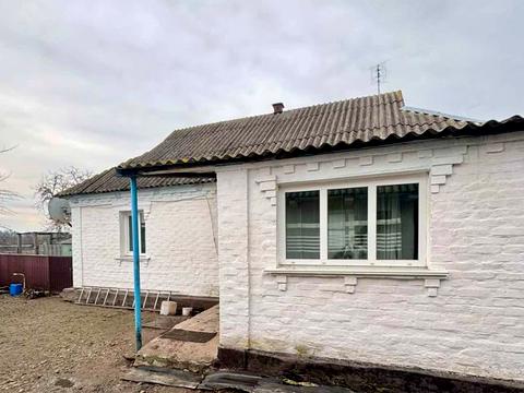 будинок за адресою Центрова