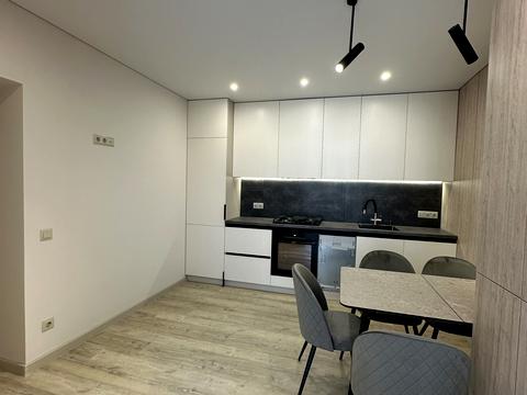 квартира за адресою Приозерна вул., 25