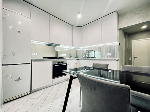 квартира по адресу Единства ул., 4