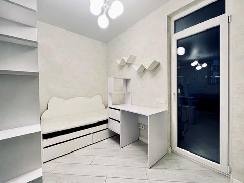 квартира по адресу Единства ул., 4