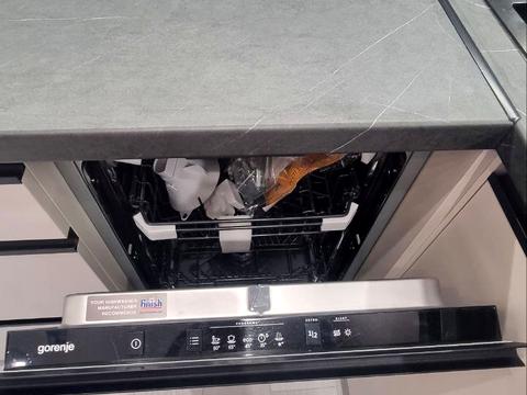 квартира за адресою Мартинова просп., (вул. Радісна, 4)