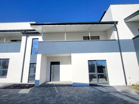 будинок за адресою Молодіжна вул.