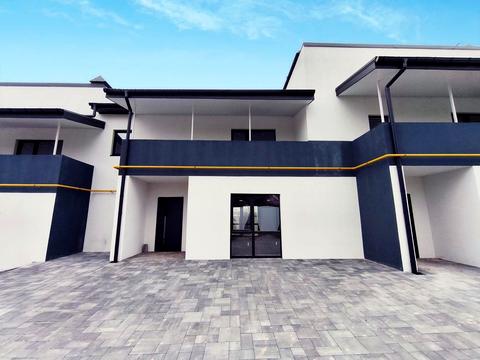 будинок за адресою Молодіжна вул.