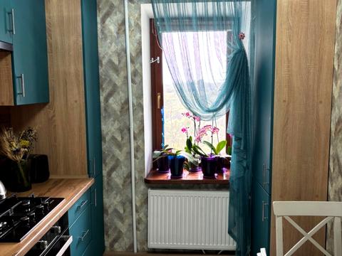 квартира за адресою Космонавтів вул., 8